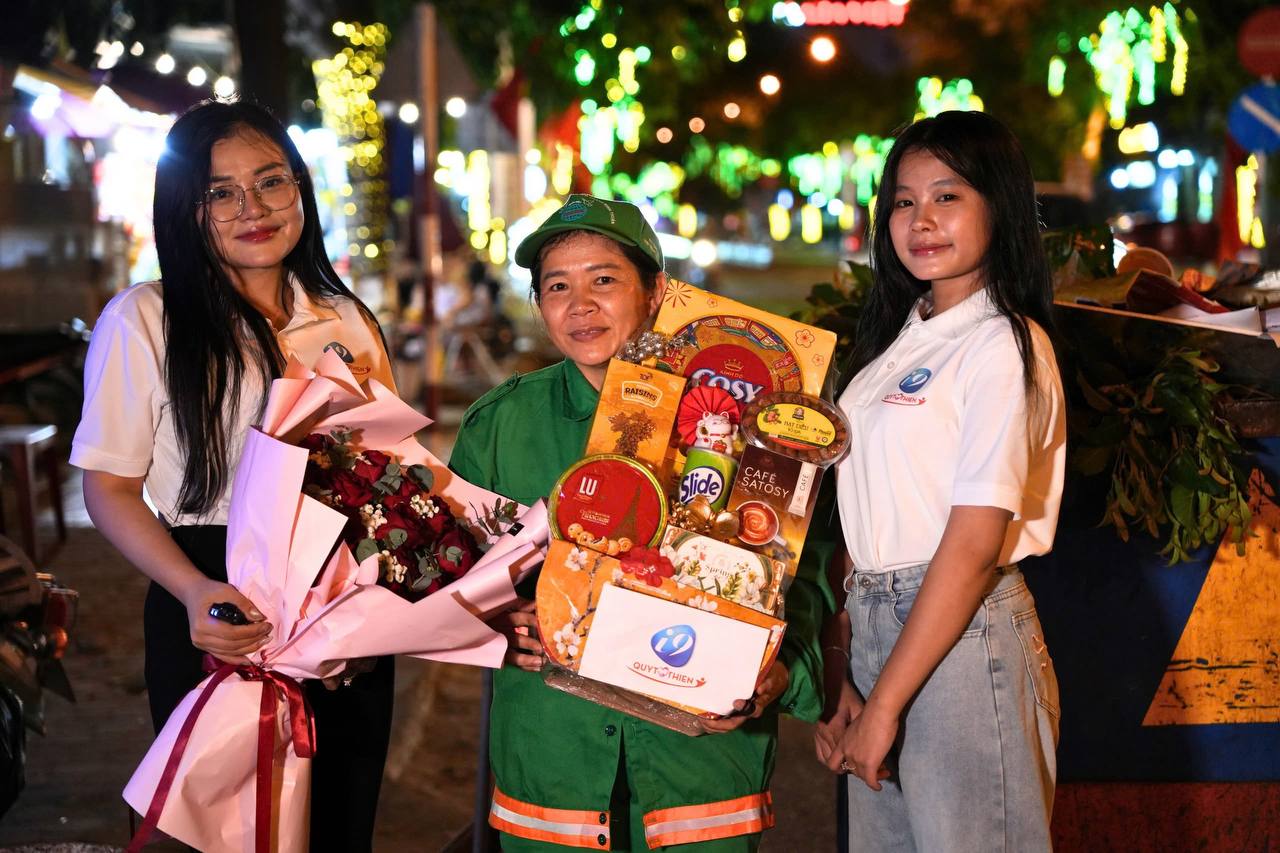 Biểu tượng email Kingfun