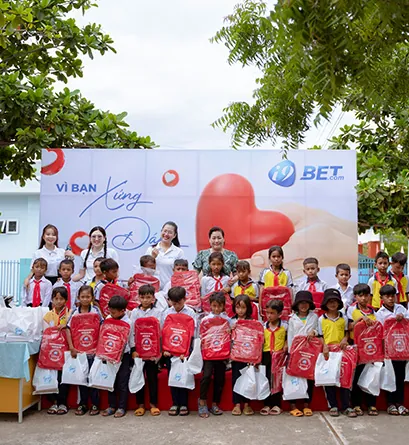 Hình ảnh minh họa các kỹ thuật bắn cá khác nhau như bắn ria, bắn đầu cá trong Kingfun.